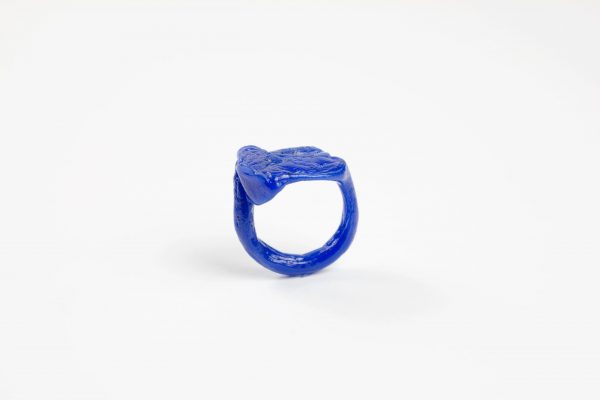plastic doodle ring nr.6