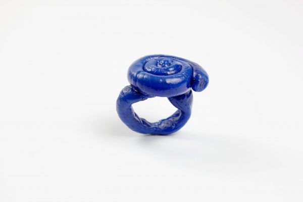 Plastic doodle ring nr.5