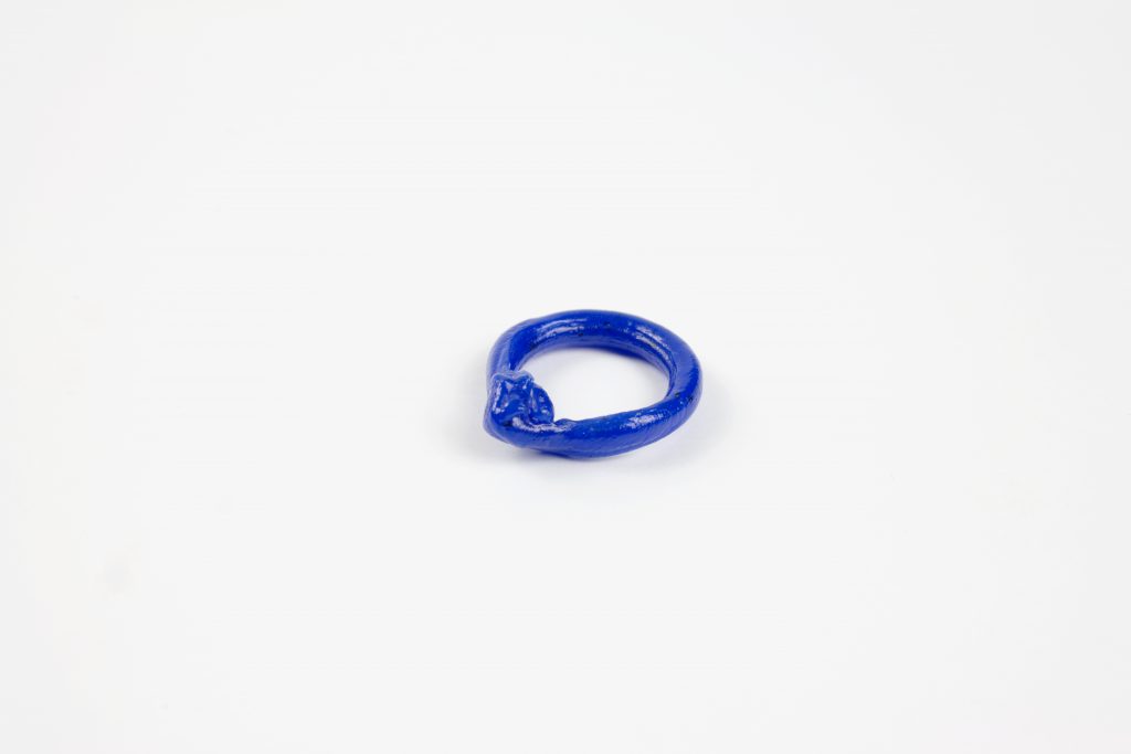 plastic doodle ring nr.7